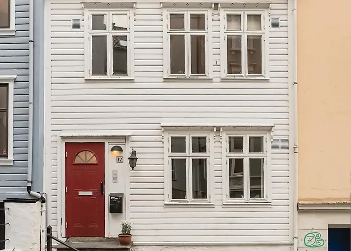 I Sentralt Bergenshus アパート *